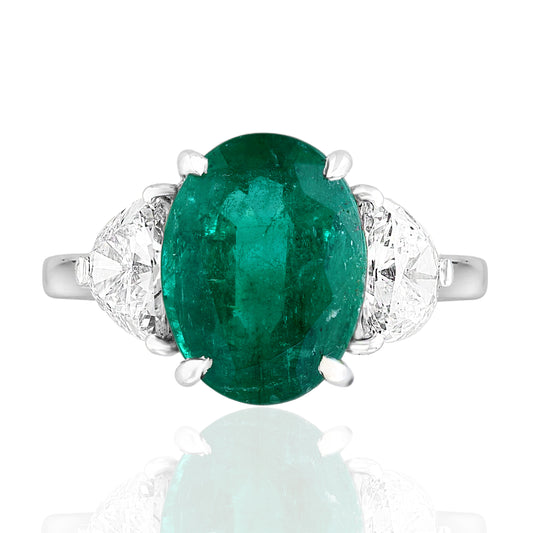 Oval Cut Emerald Ring