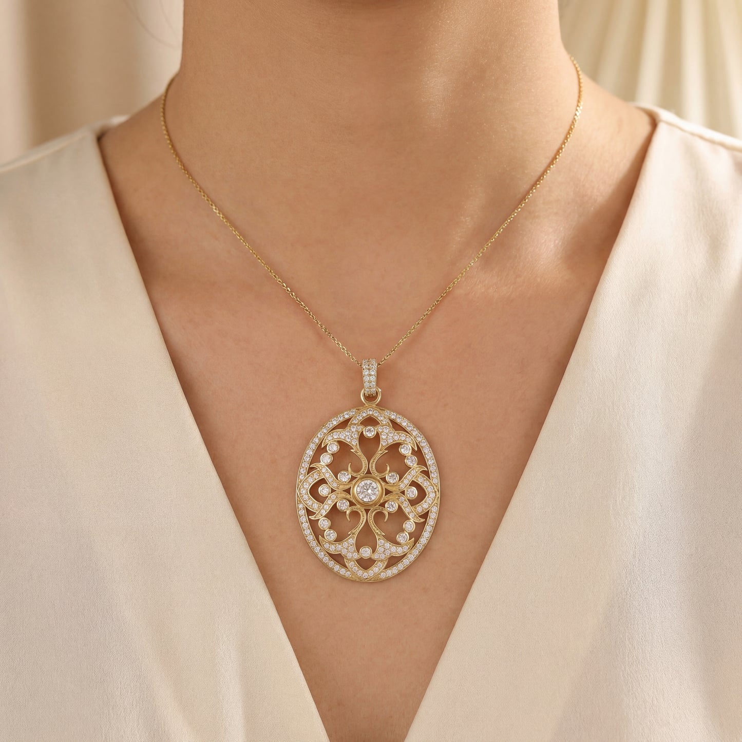 14k Yellow Gold Filigree Oval Medallion Pendant