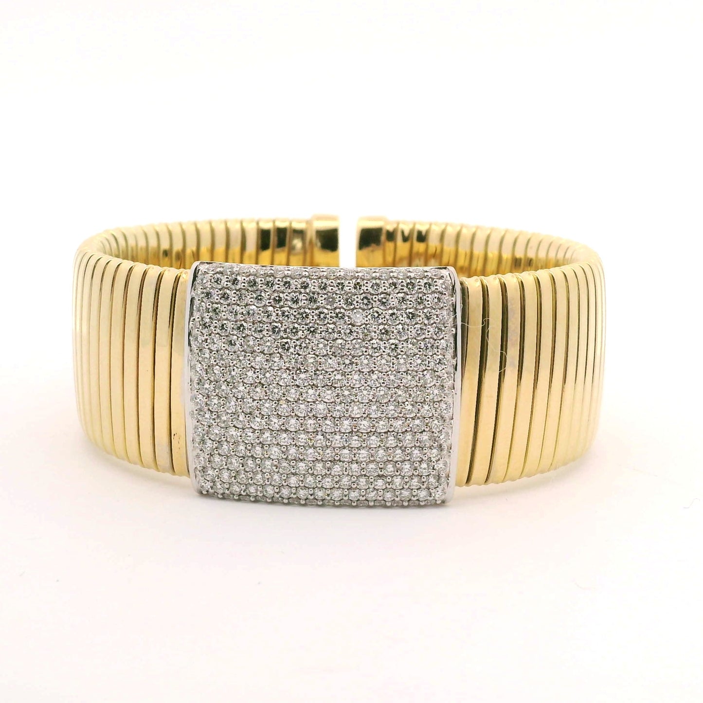 18k Yellow Gold 23mm Cuff With Diamond Cluster Center