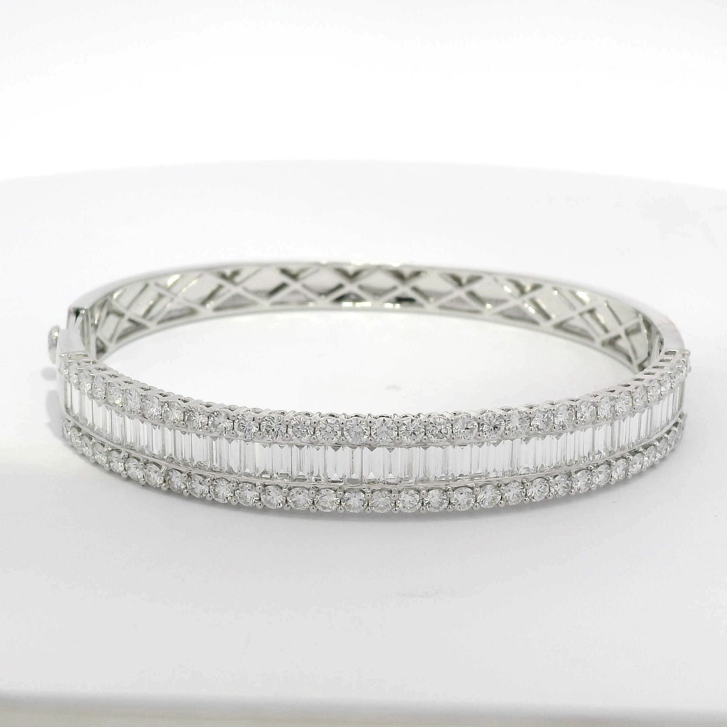 18k White Gold 3 Row Bangle With Round And Baguette Diamonds