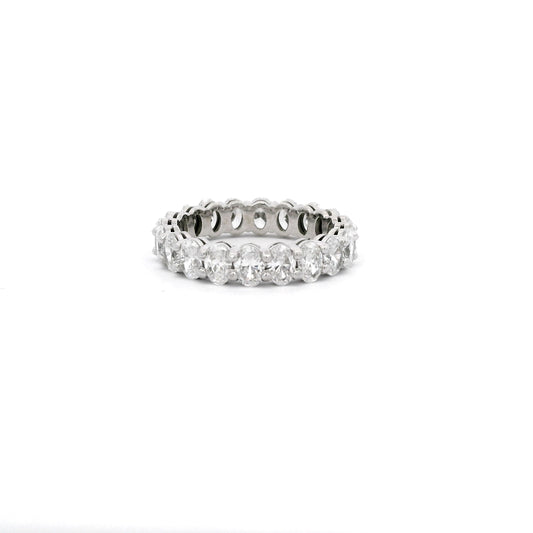 14k White Gold Oval Diamond Band